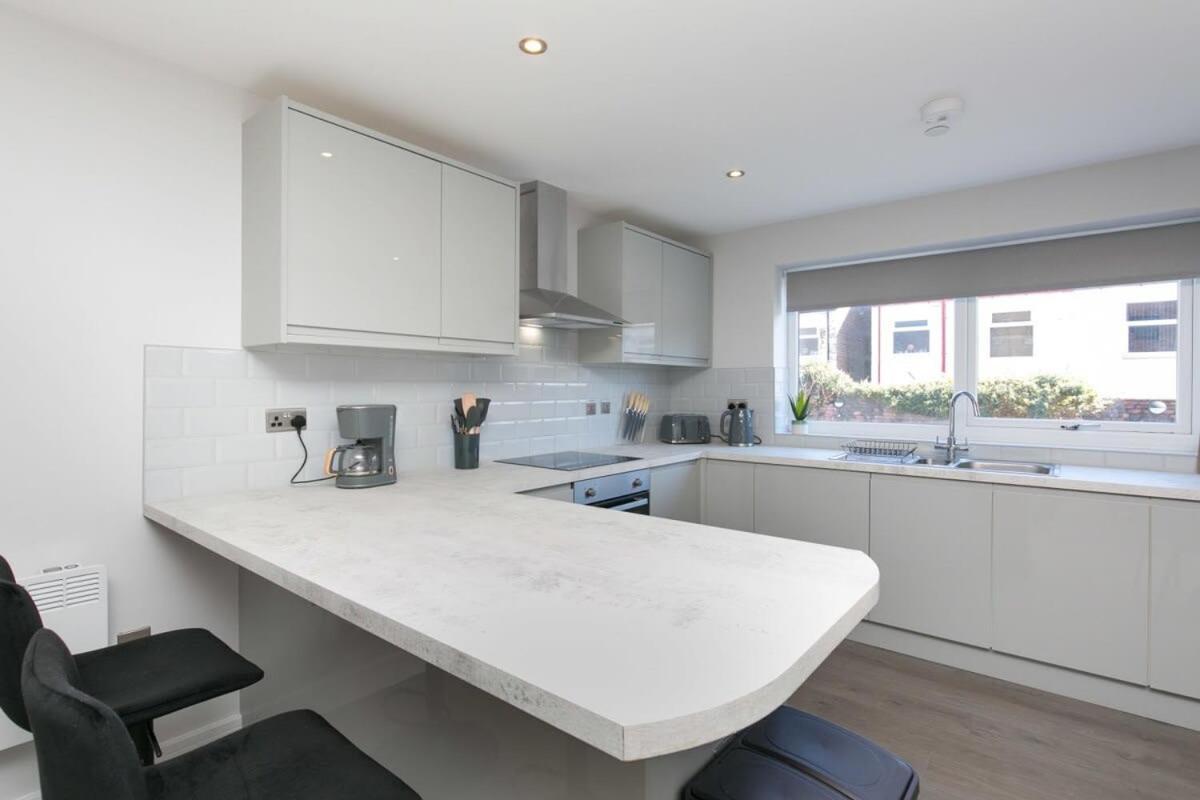 Stunning 2 Bedroom Apartment In Wallasey Exteriér fotografie